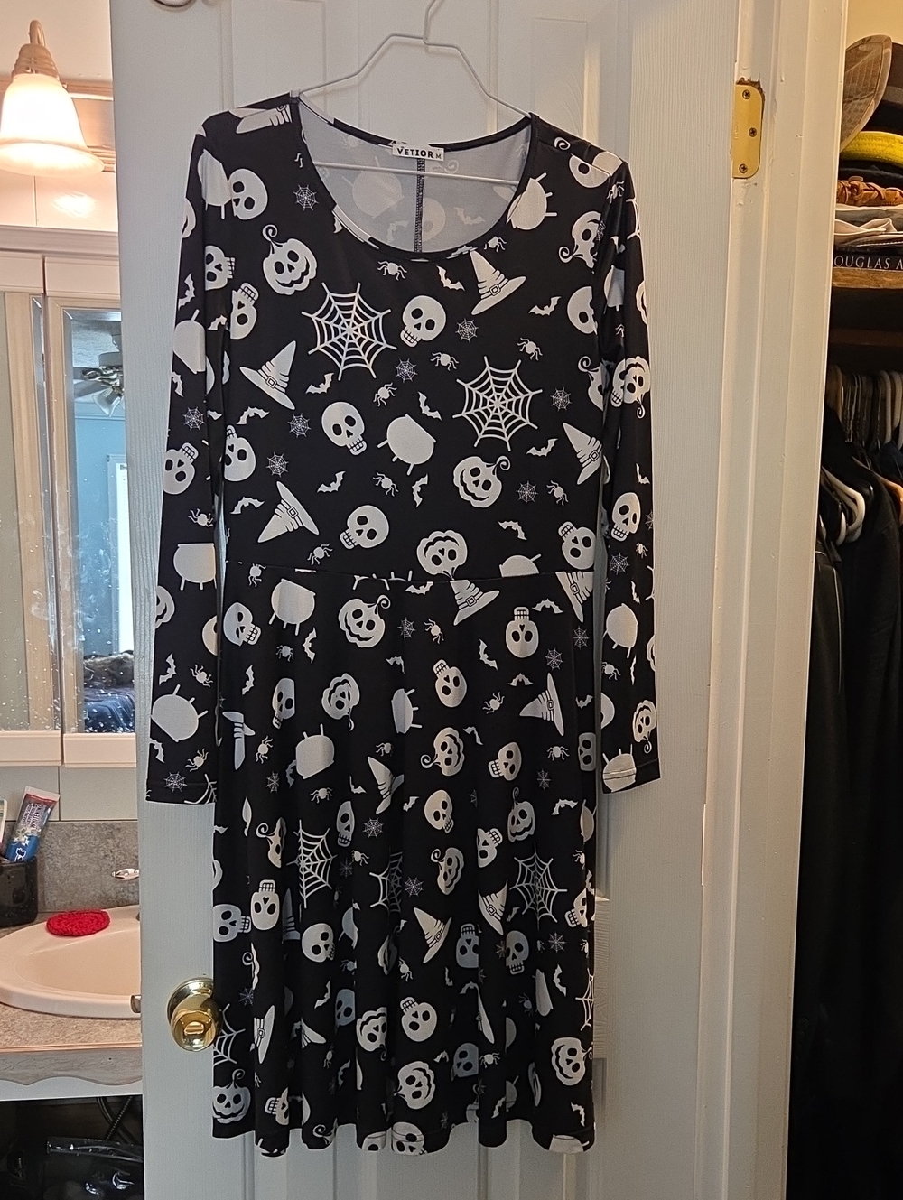 HALLOWEEN - Medium Dress Black White Witch spider web pumpkin bat